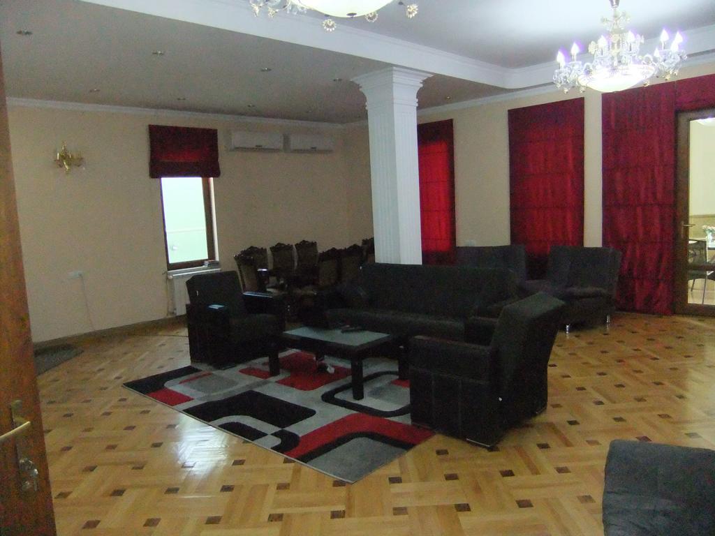Hotel Relax Tbilisi Esterno foto