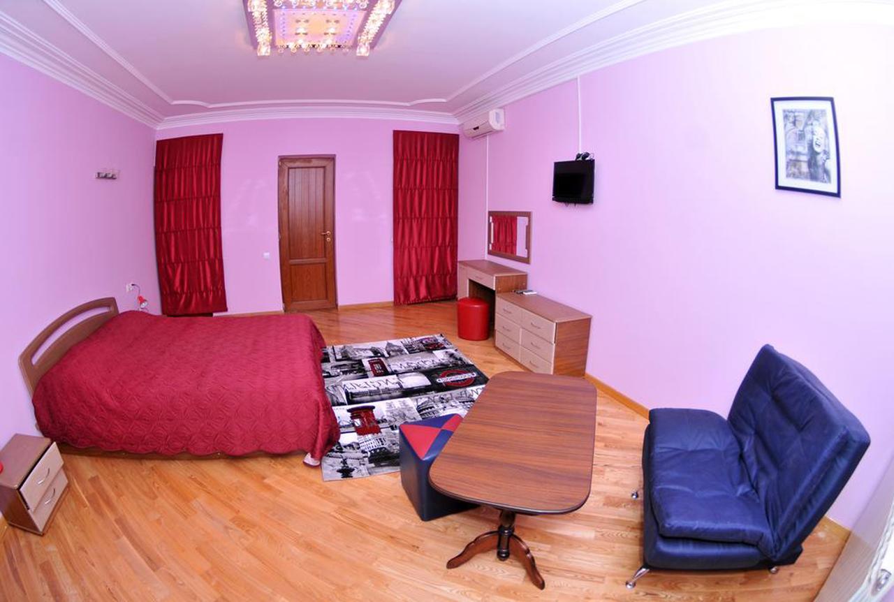 Hotel Relax Tbilisi Esterno foto